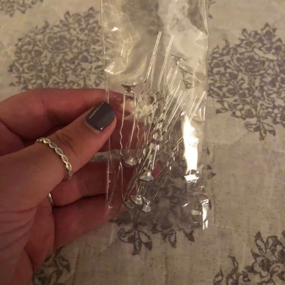 Decorative hair clips